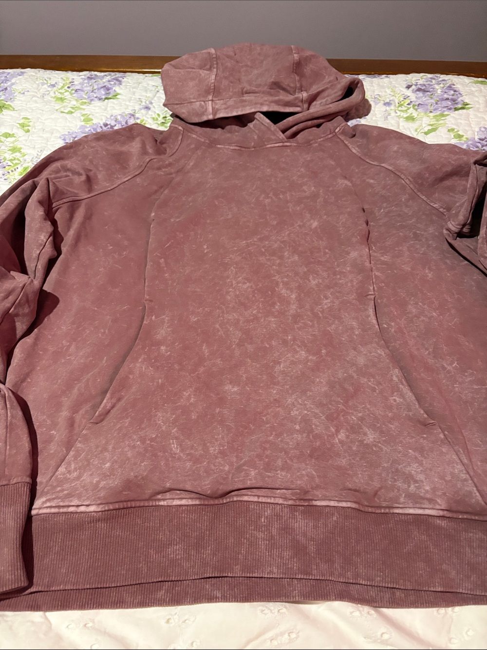 Lululemon Scuba Pullover Hoodie Washed out pink colour